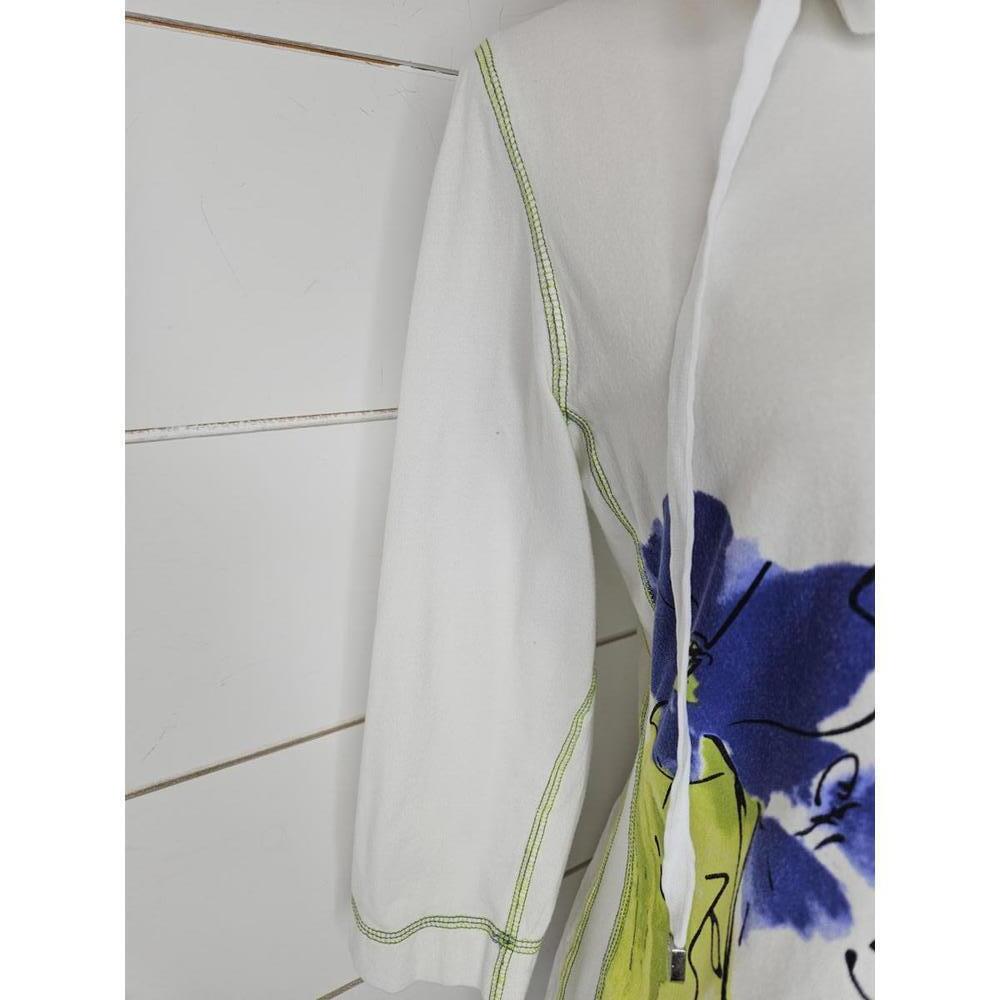 A La Carte Large white zipper jacket with blue & green floral designs - Picture 2 of 5